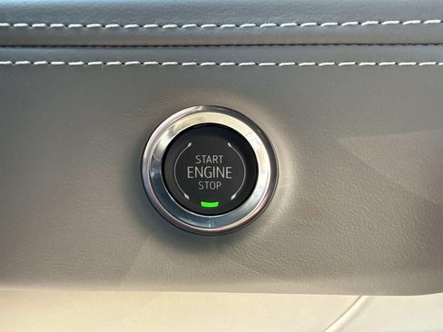 New 2026 Cadillac Escalade Platinum Luxury w/ LPO, Radiant Package AWD/4WD image 29