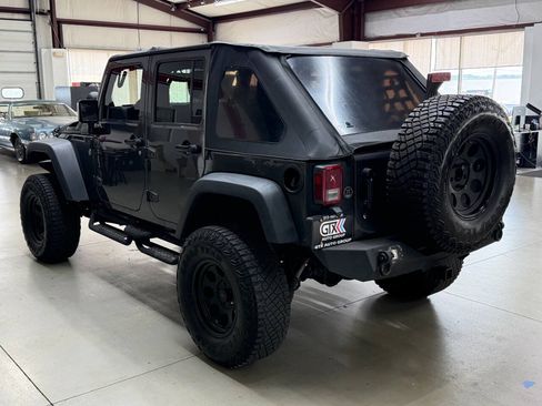 Used 2014 Jeep Wrangler Unlimited Sport w/ Quick Order Package 24S AWD/4WD image 4