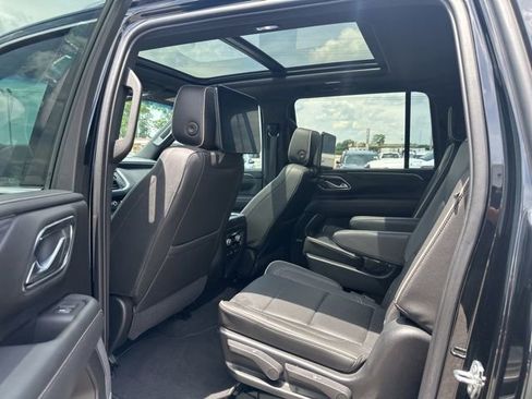Used 2021 GMC Yukon XL SLT w/ SLT Premium Package AWD/4WD image 31