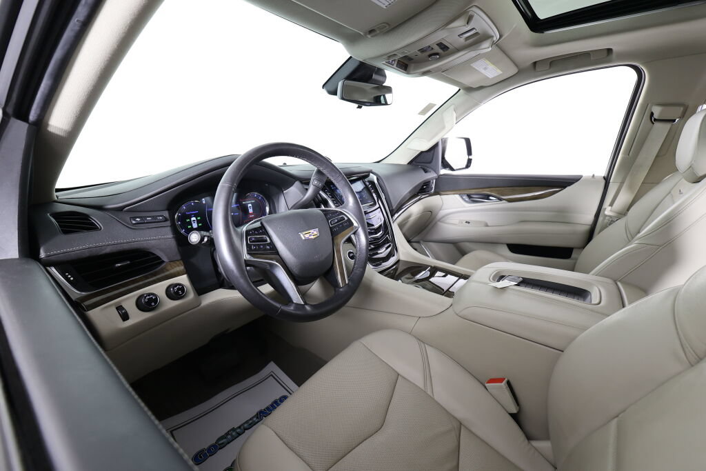 Used 2020 Cadillac Escalade Luxury AWD/4WD image 10