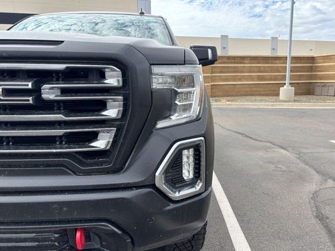 Used 2020 GMC Sierra 1500 AT4 w/ Off-Road Performance Package AWD/4WD image 8