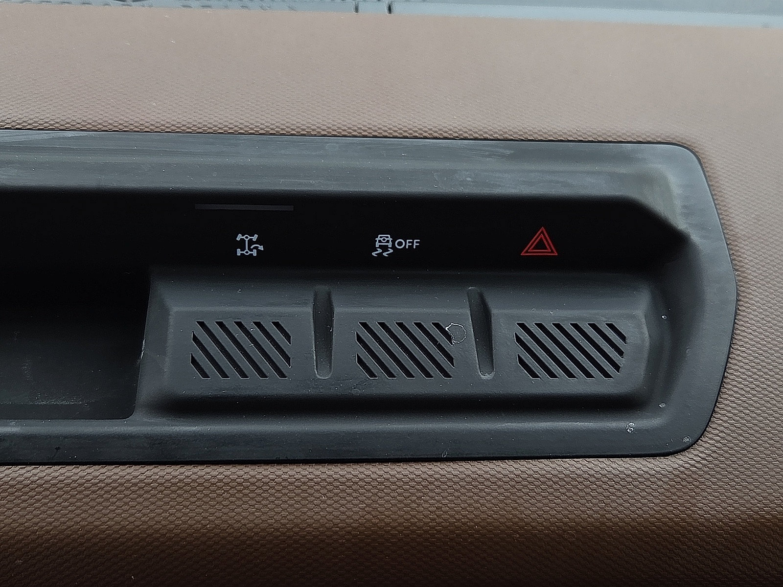 Used 2024 Ford Bronco Outer Banks AWD/4WD image 18