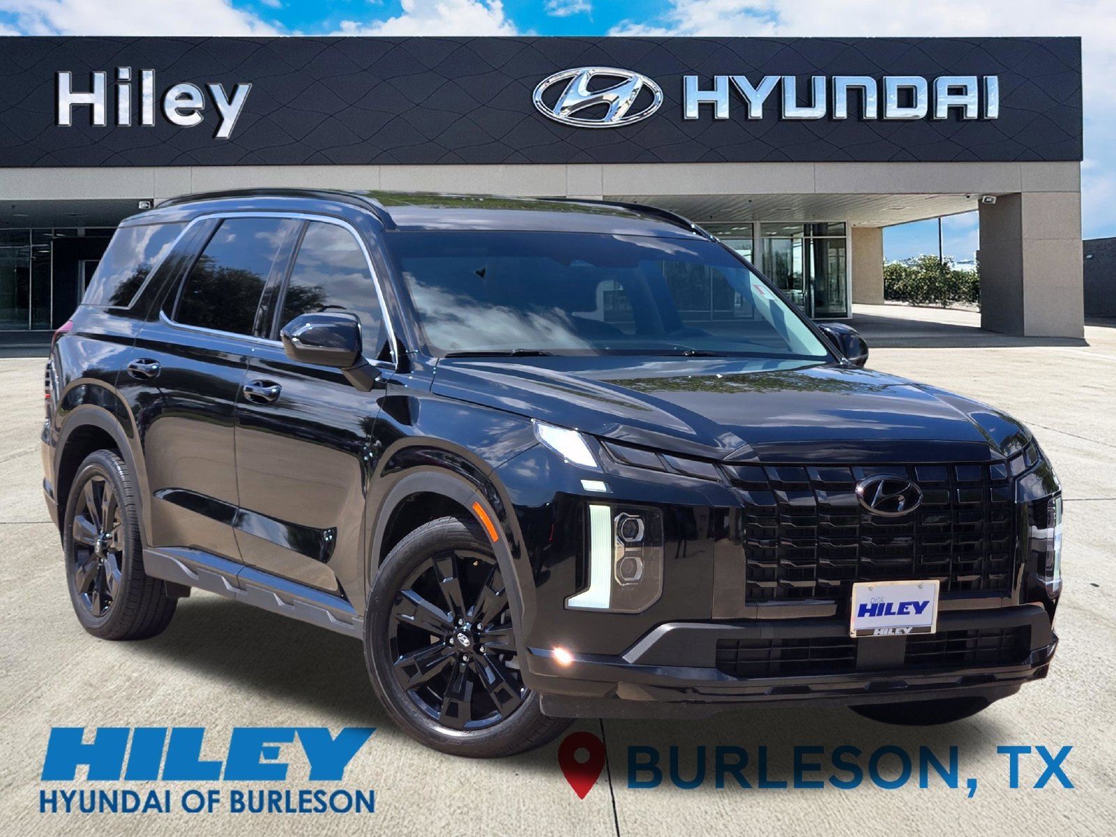 Used 2024 Hyundai Palisade XRT FWD image 2