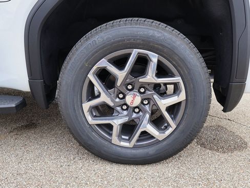 New 2026 GMC Sierra 1500 SLT w/ SLT Premium Plus Package image 35