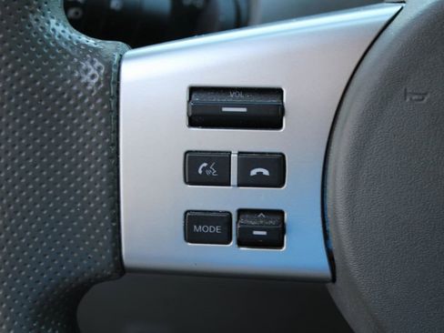 Used 2016 Nissan Frontier Desert Runner image 11