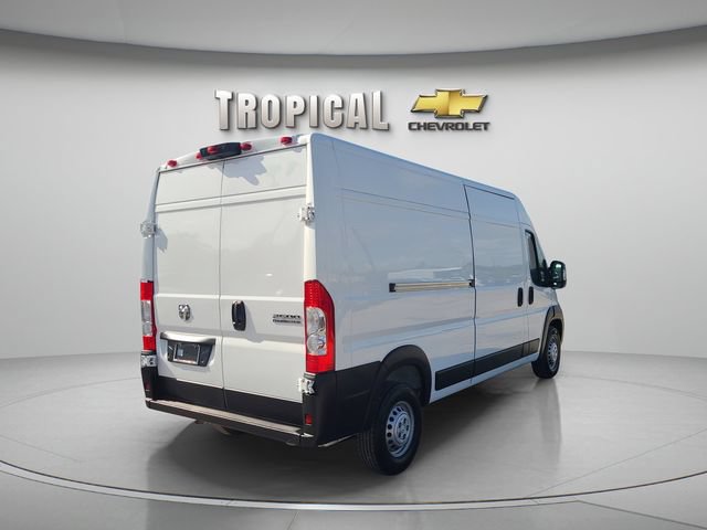 Used 2025 RAM ProMaster 2500 w/ Convenience Group FWD image 3