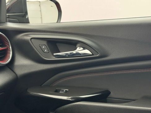 Used 2024 Chevrolet Trax RS w/ Driver Confidence Package image 42