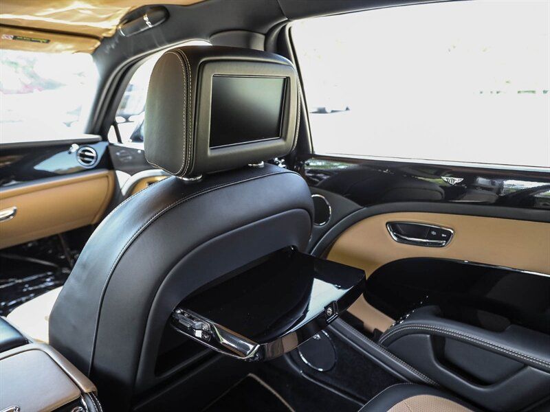 Used 2016 Bentley Mulsanne Speed RWD image 34
