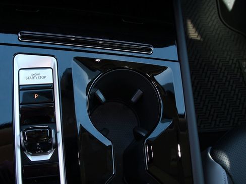 New 2026 Volkswagen Atlas Peak Edition AWD/4WD image 24