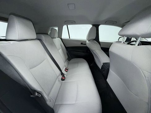 Used 2024 Toyota Corolla Cross L image 17