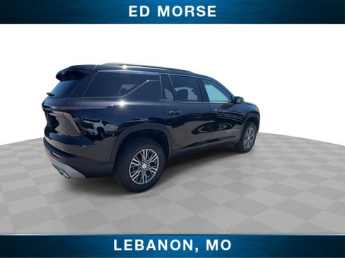 Used 2026 Chevrolet Traverse LT w/ Driver Confidence Package AWD/4WD image 8