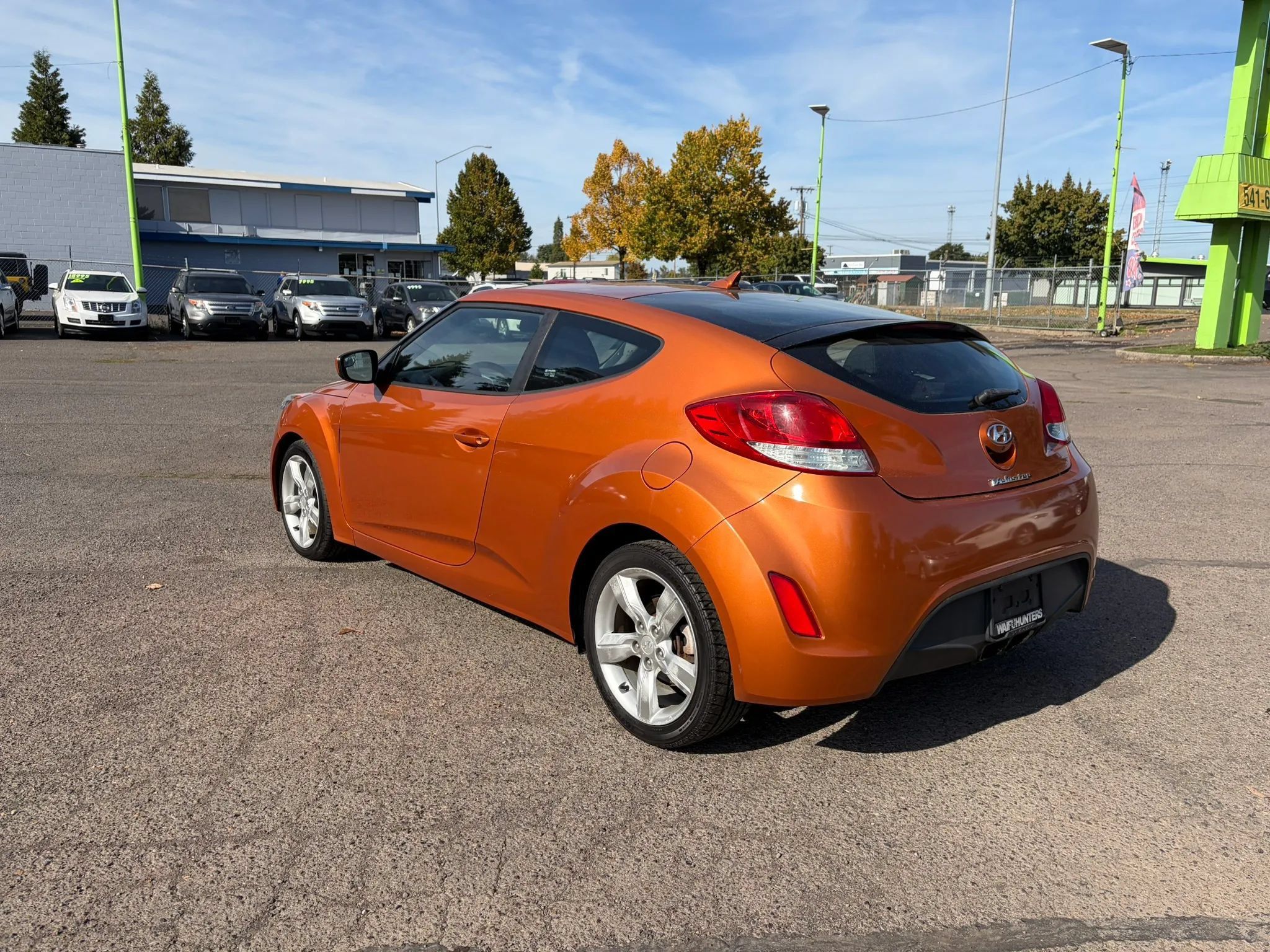 Used 2015 Hyundai Veloster FWD image 5