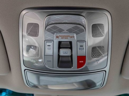 Used 2024 Genesis GV60 RWD image 18