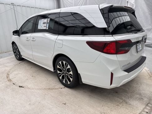 New 2026 Honda Odyssey Elite image 5