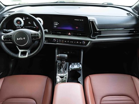 Used 2025 Kia Sportage SX image 26