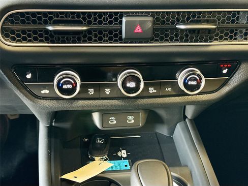 New 2026 Honda HR-V EX-L image 9