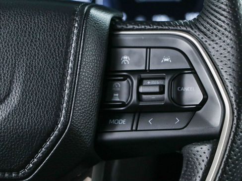 Used 2024 Toyota Tacoma TRD Sport AWD/4WD image 15