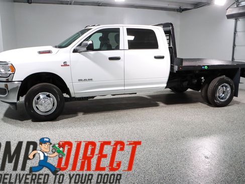Used 2022 RAM 3500 Tradesman image 11