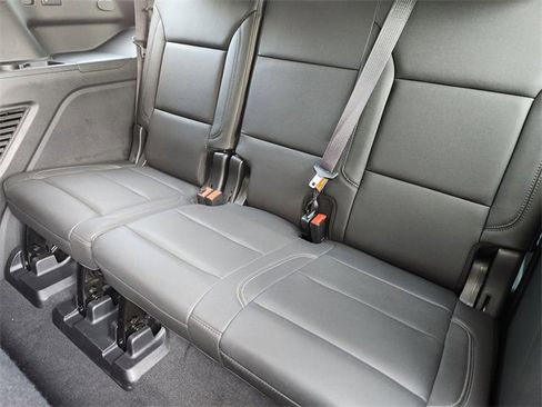 Certified 2022 Chevrolet Tahoe Z71 w/ Z71 Off-Road Package image 24