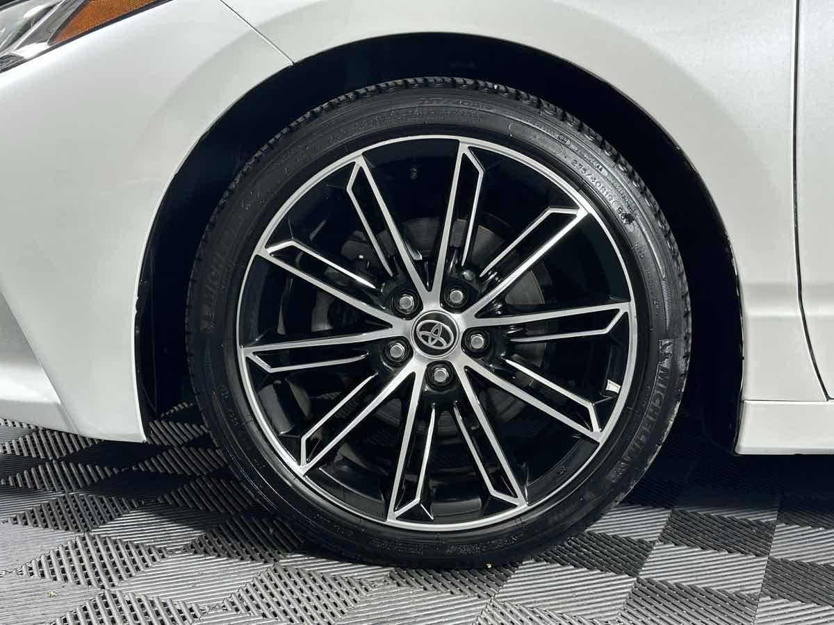 Used 2021 Toyota Avalon Touring w/ Advanced Safety Package FWD image 47