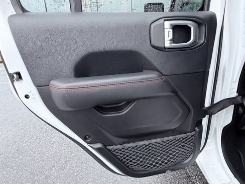 Used 2019 Jeep Wrangler Unlimited Rubicon image 29