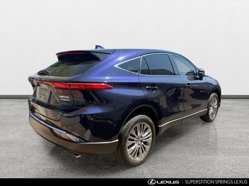 Used 2021 Toyota Venza Limited AWD/4WD image 3