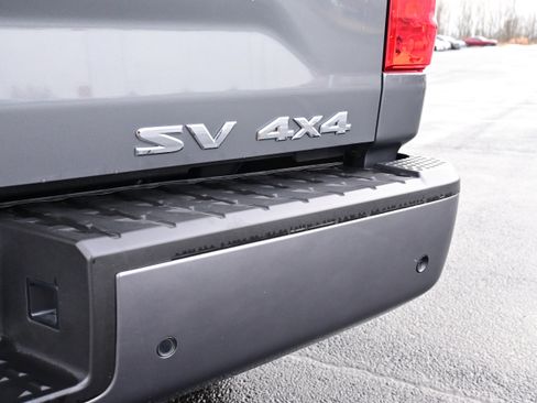 Certified 2024 Nissan Titan SV w/ SV Convenience Package image 9