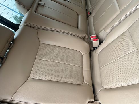 Used 2013 Ford F150 Lariat w/ Lariat Chrome Pkg AWD/4WD image 18