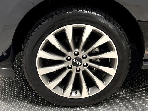 Used 2020 Lincoln Navigator Reserve w/ Luxury Package image 38