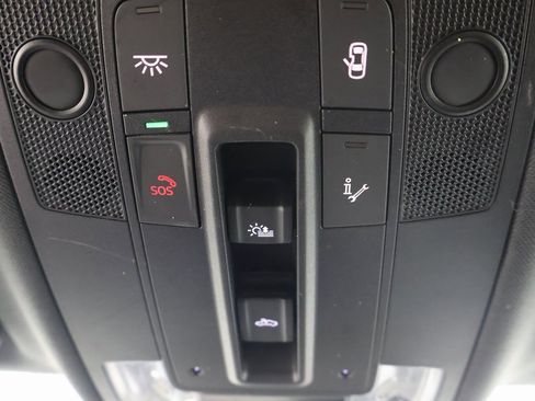 Used 2023 Audi Q3 2.0T Premium w/ Convenience Package image 8