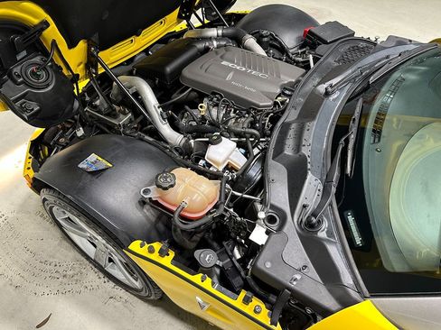 Used 2007 Pontiac Solstice GXP w/ Premium Package image 3