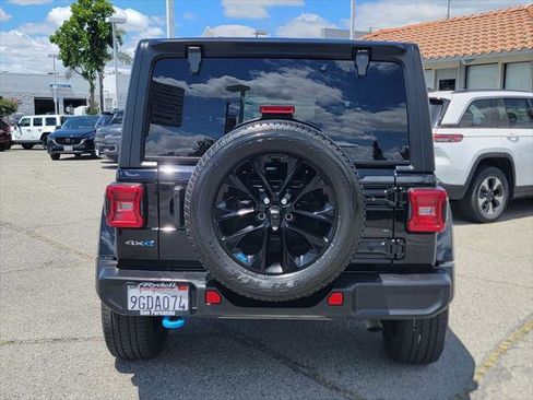 Certified 2023 Jeep Wrangler Unlimited Sahara AWD/4WD image 7