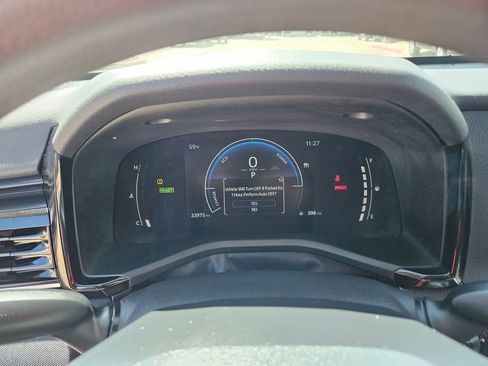 Used 2025 Toyota Camry LE image 19