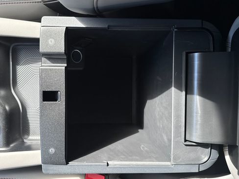 New 2026 Ford Explorer Active w/ Active Comfort Package image 26