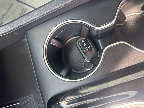 Used 2024 Honda Pilot Touring image 9
