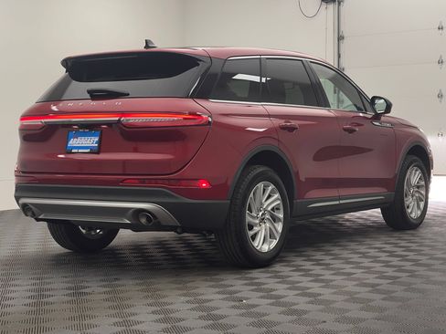 Used 2025 Lincoln Corsair FWD image 7