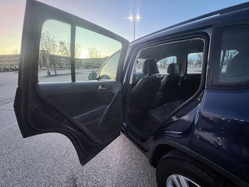 Used 2016 Volkswagen Tiguan S image 13