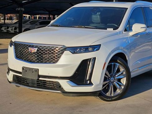 Certified 2022 Cadillac XT6 Premium Luxury w/ Platinum Package image 6