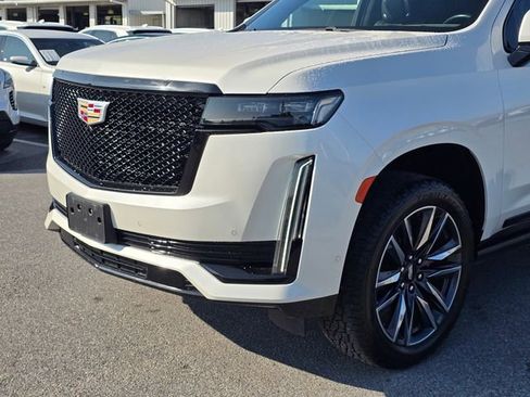 Used 2023 Cadillac Escalade Sport Platinum image 10