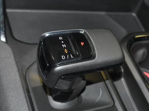 Used 2024 GMC Sierra 1500 AT4 w/ Technology Package image 14