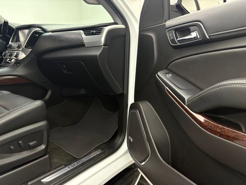 Used 2018 GMC Yukon XL SLT AWD/4WD image 34