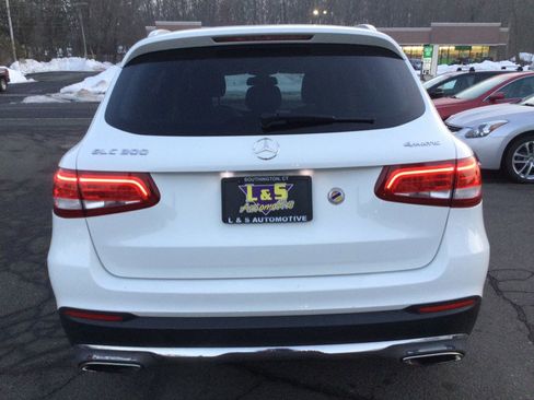 Used 2019 Mercedes-Benz GLC 300 4MATIC image 7