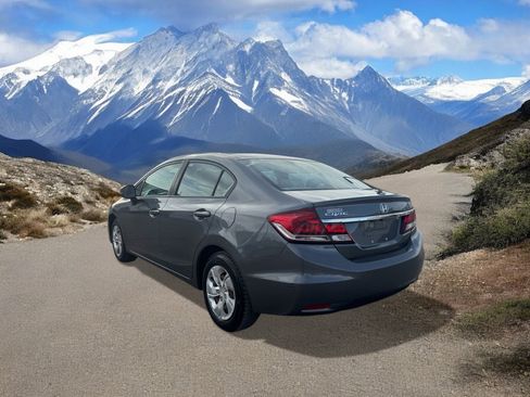 Used 2013 Honda Civic LX image 3