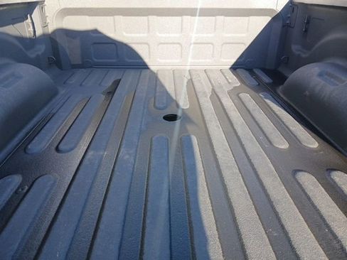 Used 2024 RAM 2500 Tradesman w/ Chrome Appearance Group image 6