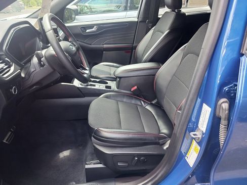 Used 2023 Ford Escape ST-Line w/ Tech Pack #1 AWD/4WD image 16