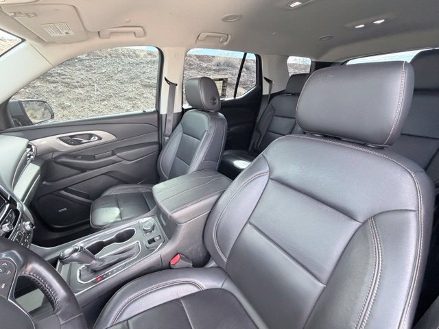 Used 2020 Chevrolet Traverse RS w/ LPO, Cargo Package FWD image 23