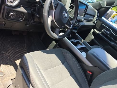 Used 2023 RAM 1500 Big Horn AWD/4WD image 5