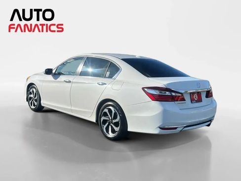 Used 2017 Honda Accord EX-L image 3