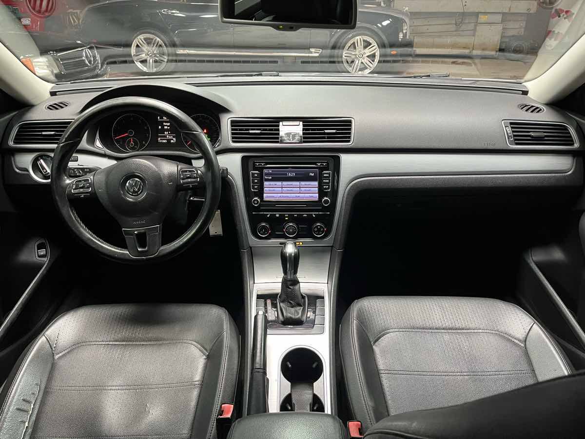 Used 2013 Volkswagen Passat 2.5 SE FWD image 11