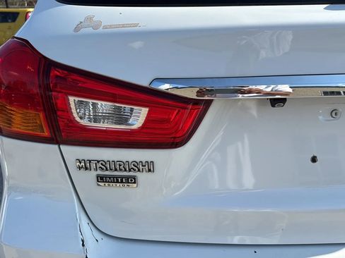 Used 2019 Mitsubishi Outlander Sport LE image 8